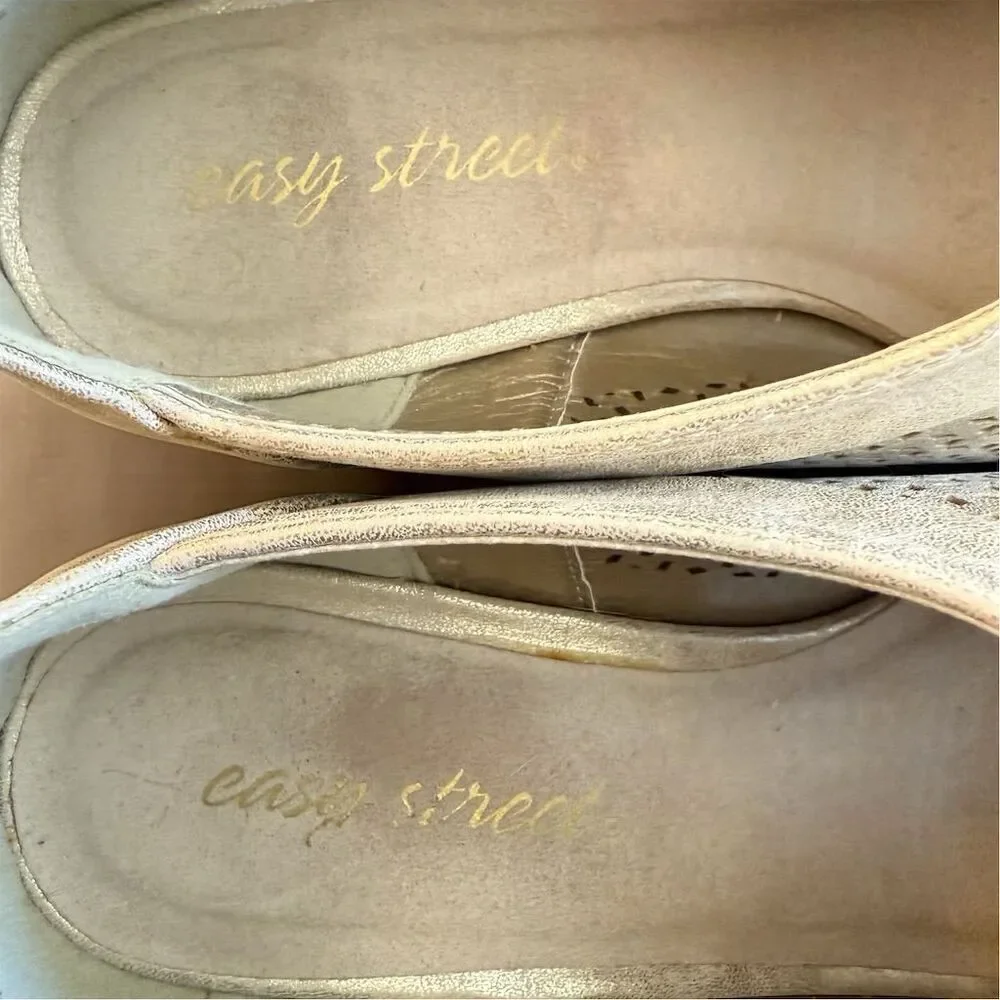 Easy Street Women's Metallic Gold Peep Toe Zipper Back Ankle Booties Size 9N
